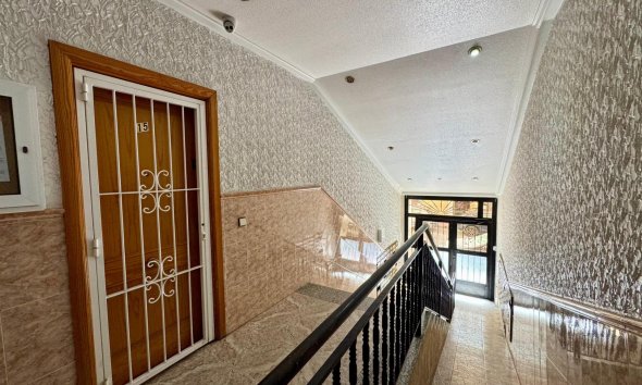 Resale - Apartment - Torrevieja - Centro