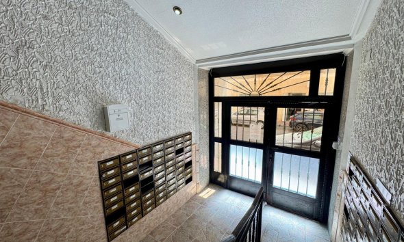 Resale - Apartment - Torrevieja - Centro