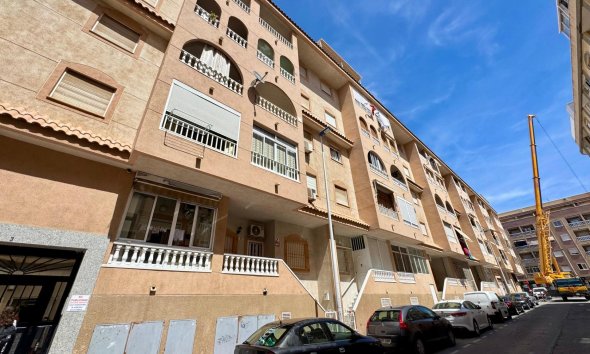 Resale - Apartment - Torrevieja - Centro