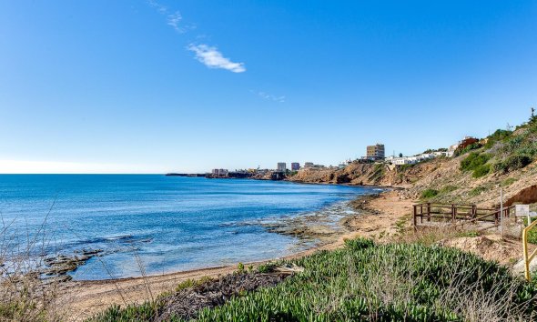 Resale - Bungalow - Torrevieja - Cabo cervera