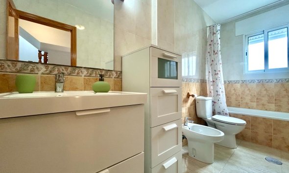 Resale - Terraced house / Townhouse - Orihuela Costa - Campoamor