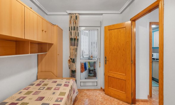 Resale - Apartment - Torrevieja - Estacion de autobuses