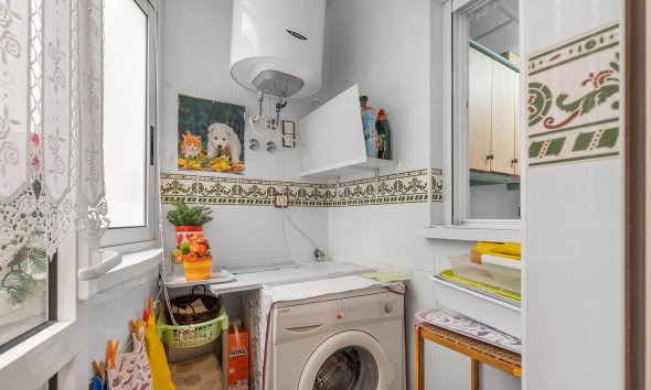 Resale - Apartment - Torrevieja - Estacion de autobuses