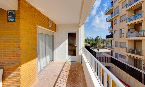 Resale - Apartment - Torrevieja - Punta prima