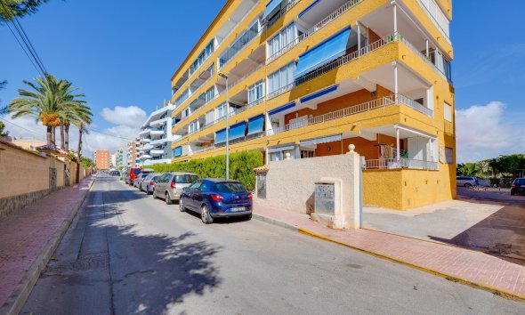 Resale - Apartment - Torrevieja - Punta prima