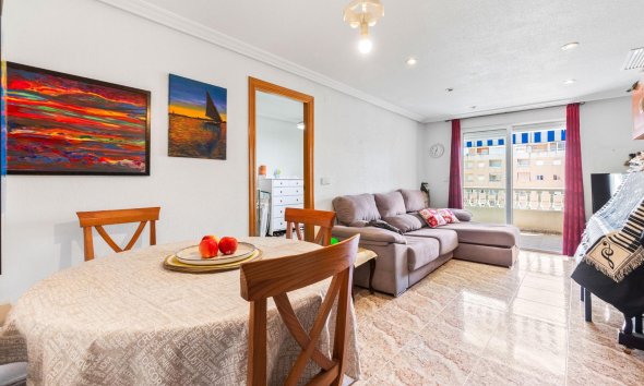 Resale - Apartment - Torrevieja - Centro