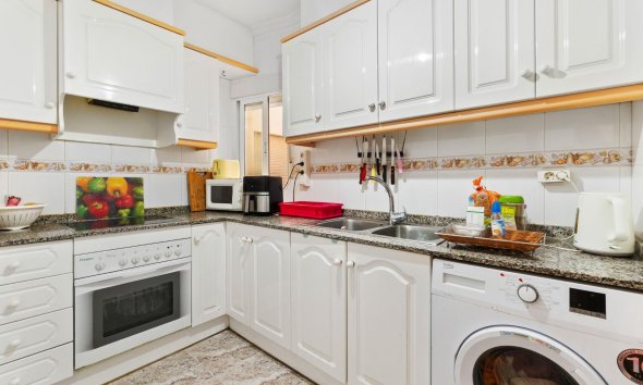 Resale - Apartment - Torrevieja - Centro