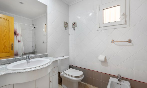 Resale - Apartment - La Mata - Playa