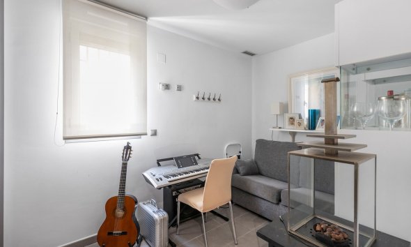 Resale - Bungalow - La Mata - Playa