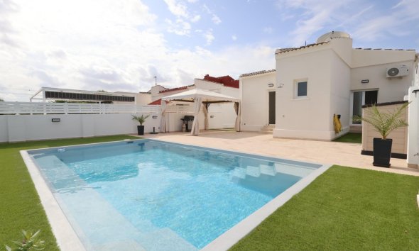 Reventa - Villa - Torrevieja - San luis