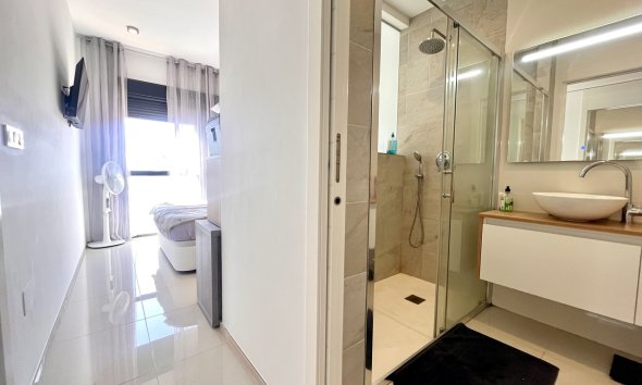 Resale - Apartment - Orihuela Costa - Los Dolses