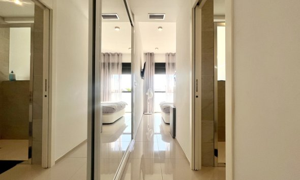 Resale - Apartment - Orihuela Costa - Los Dolses