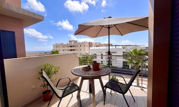 Resale - Apartment - Orihuela Costa - Los Dolses
