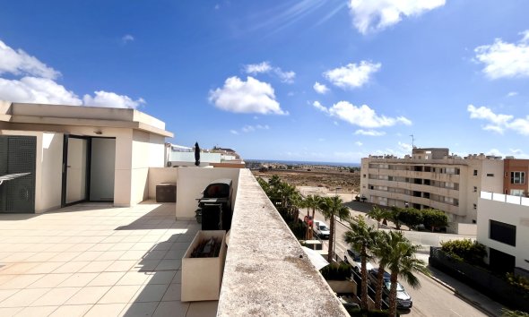 Resale - Apartment - Orihuela Costa - Los Dolses
