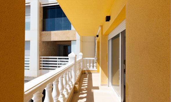 Resale - Apartment - Torrevieja - La Mata pueblo