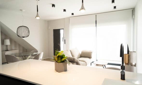 New Build - Terraced house / Townhouse - Pilar de la Horadada - pueblo