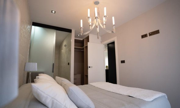 New Build - Terraced house / Townhouse - Pilar de la Horadada - pueblo