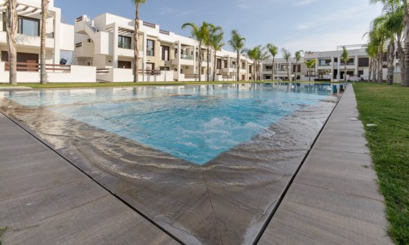 Rynek Pierwotny - Bungalow / Domek parterowy - Torrevieja - Los Balcones