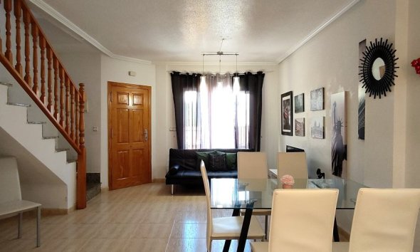 Resale - Terraced house / Townhouse - Orihuela Costa - Cabo Roig