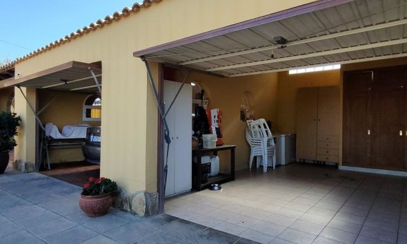 Resale - Estate / Farm / Plot - Orihuela
