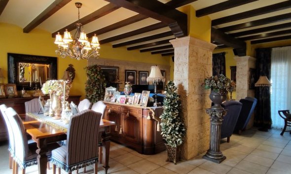 Resale - Estate / Farm / Plot - Orihuela