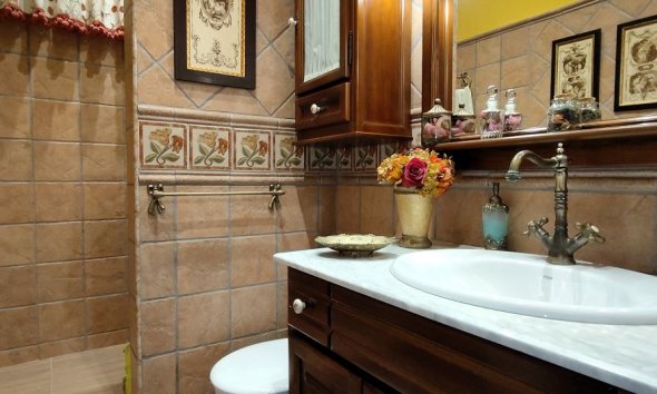 Resale - Estate / Farm / Plot - Orihuela