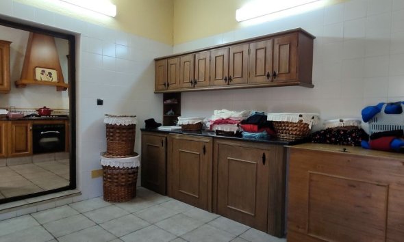 Resale - Estate / Farm / Plot - Orihuela