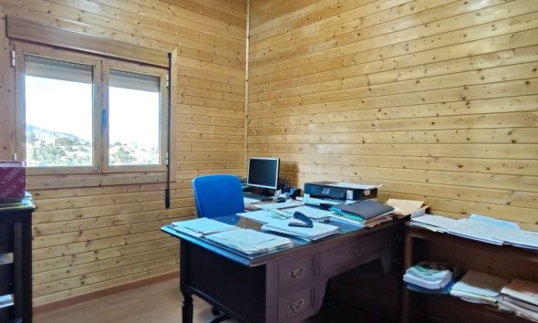 Resale - Estate / Farm / Plot - Orihuela