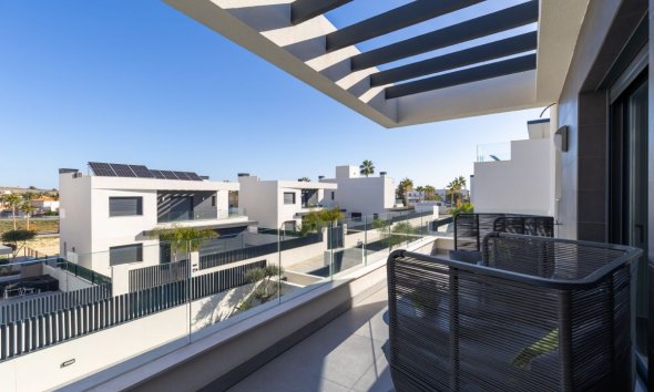 Rynek Wtórny - Willa - Algorfa