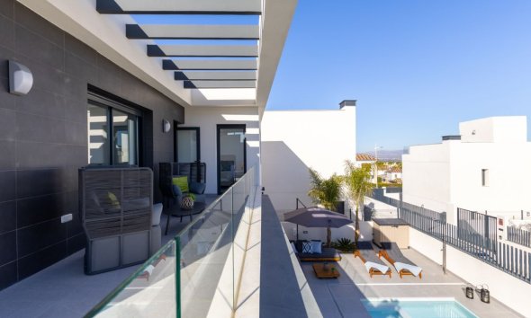 Rynek Wtórny - Willa - Algorfa