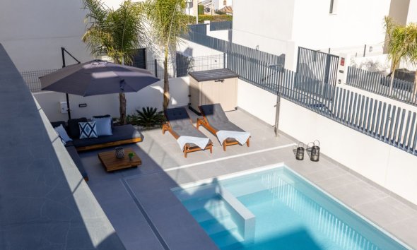 Rynek Wtórny - Willa - Algorfa