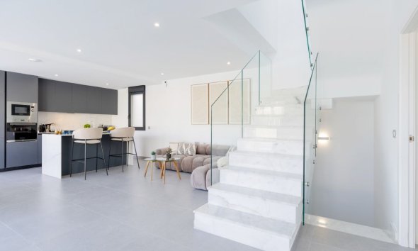 Rynek Wtórny - Willa - Algorfa