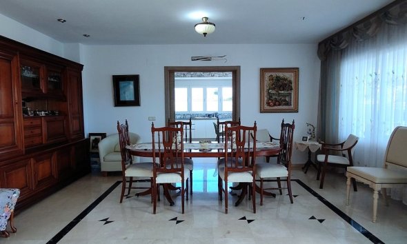 Resale - Villa - ALBIR