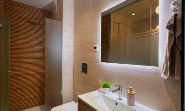 Resale - Apartment - Torrevieja - Playa del Cura