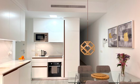 Resale - Apartment - Torrevieja - Playa del Cura