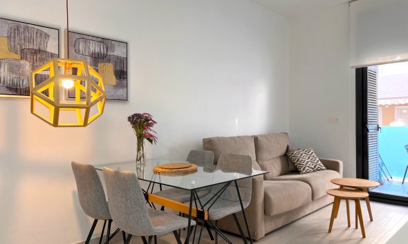 Resale - Apartment - Torrevieja - Playa del Cura