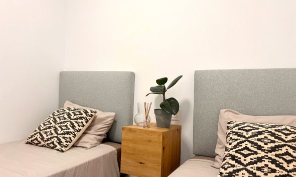 Resale - Apartment - Torrevieja - Playa del Cura