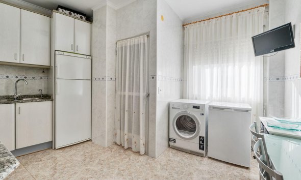 Resale - Apartment - Torrevieja - torrevieja