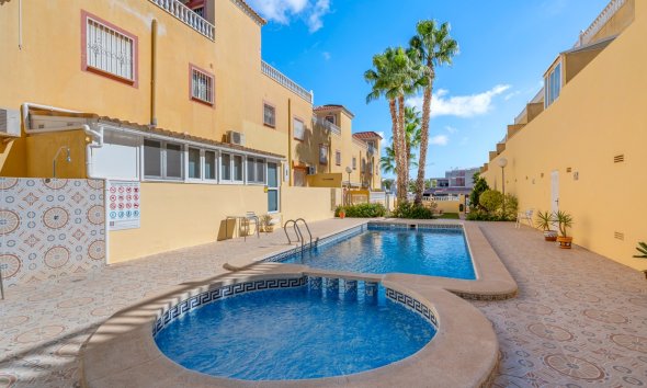 Resale - Apartment - San Miguel de Salinas - Orihuela Costa