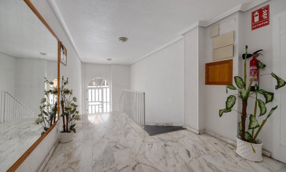 Reventa - Apartamento - Torrevieja - Playa del cura