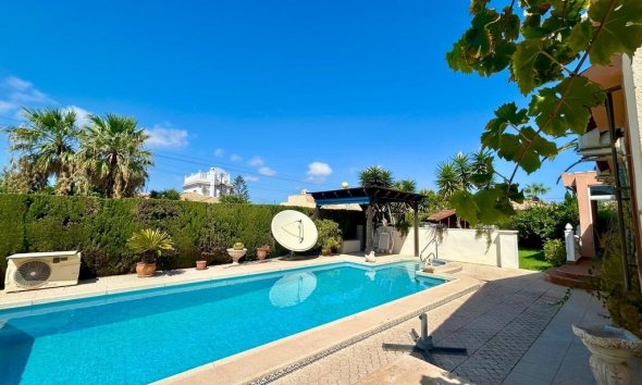 Resale - Villa - Orihuela Costa - Cabo Roig