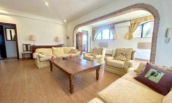 Resale - Villa - Orihuela Costa - Cabo Roig