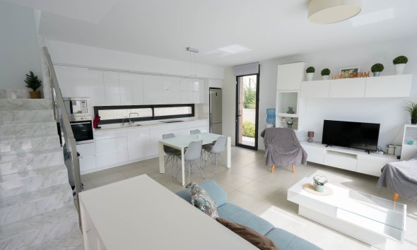 Rynek Wtórny - Willa - Benijofar