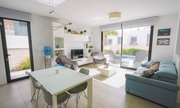 Rynek Wtórny - Willa - Benijofar