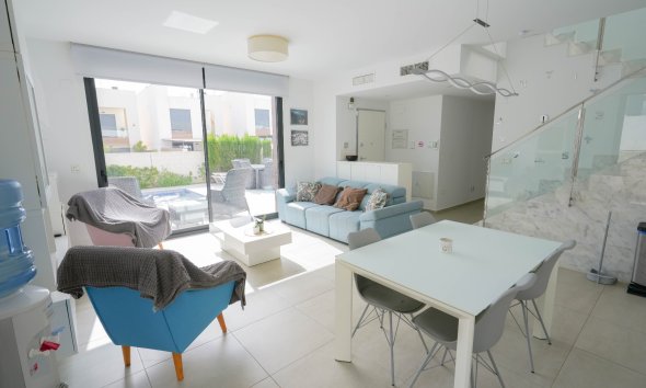 Rynek Wtórny - Willa - Benijofar