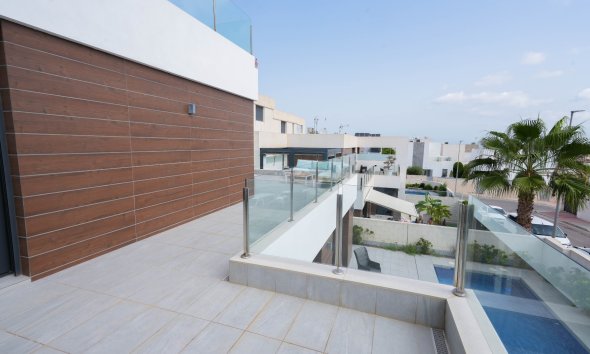 Rynek Wtórny - Willa - Benijofar