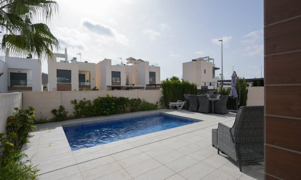 Rynek Wtórny - Willa - Benijofar