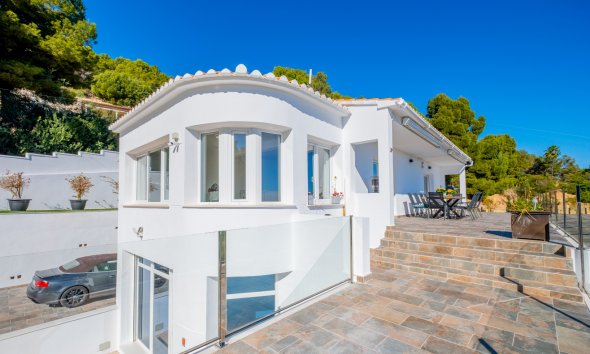 Resale - Villa - Calpe