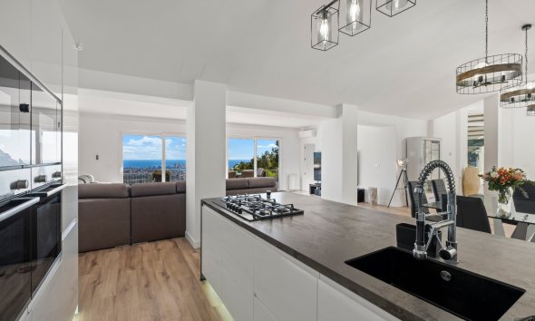 Resale - Villa - Calpe