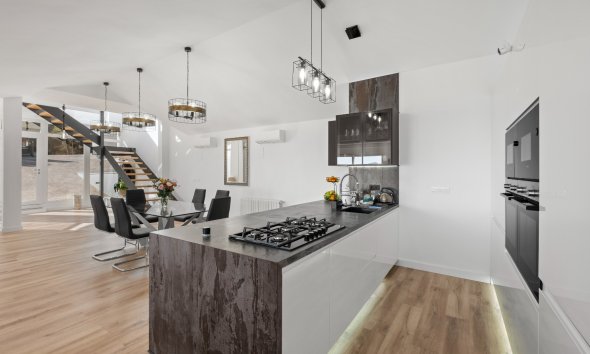 Resale - Villa - Calpe